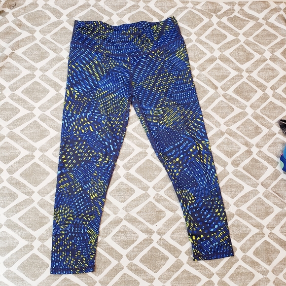 Fabletics XS Capri Pants Blue & Yellow - Picture 3 of 3